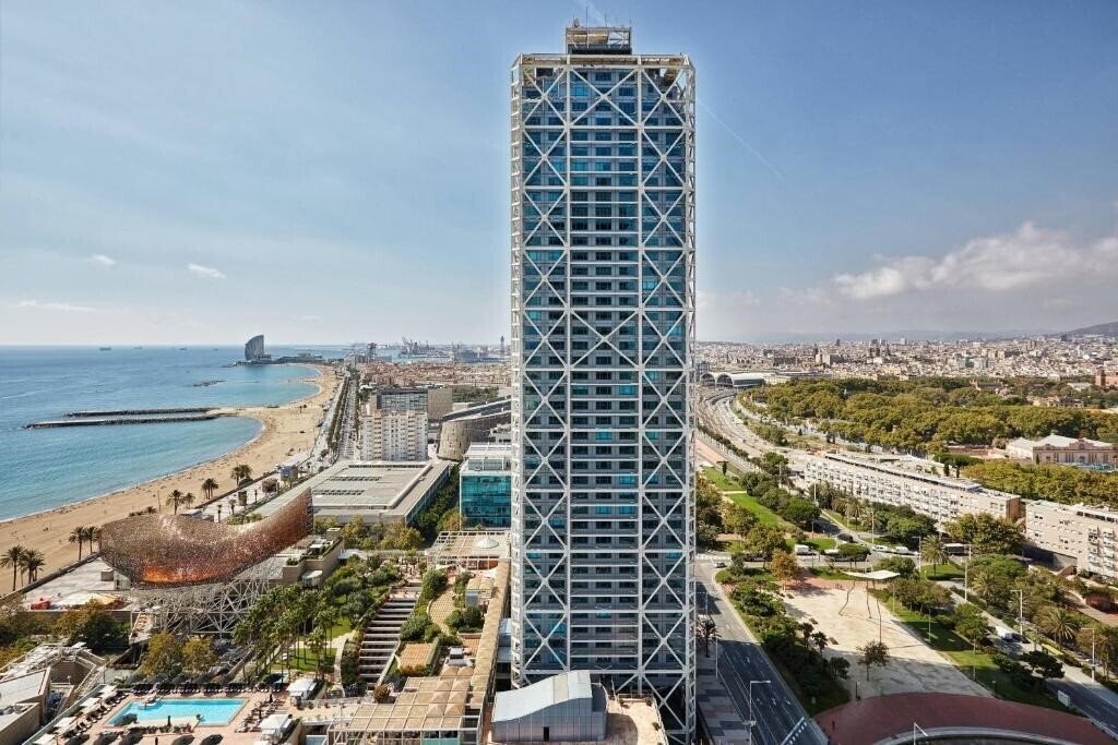Апартаменты Arts Barcelona 5*
