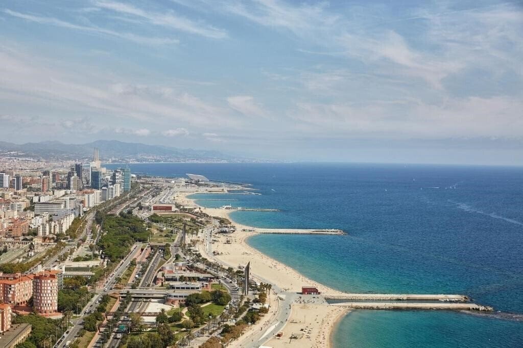 Панорама Arts Barcelona 5*