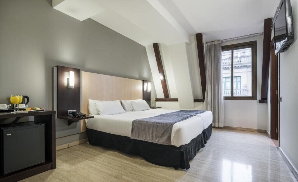 Территория Almirante 4*