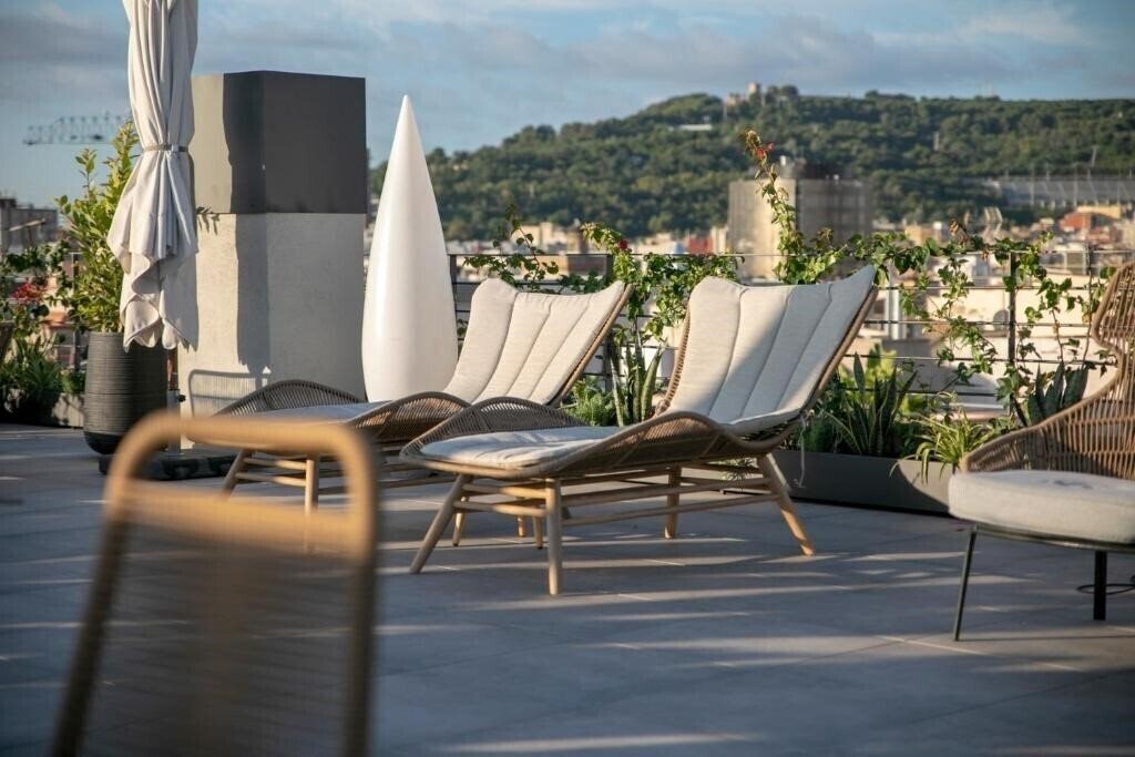 Панорама Hotel Silken Ramblas 4*