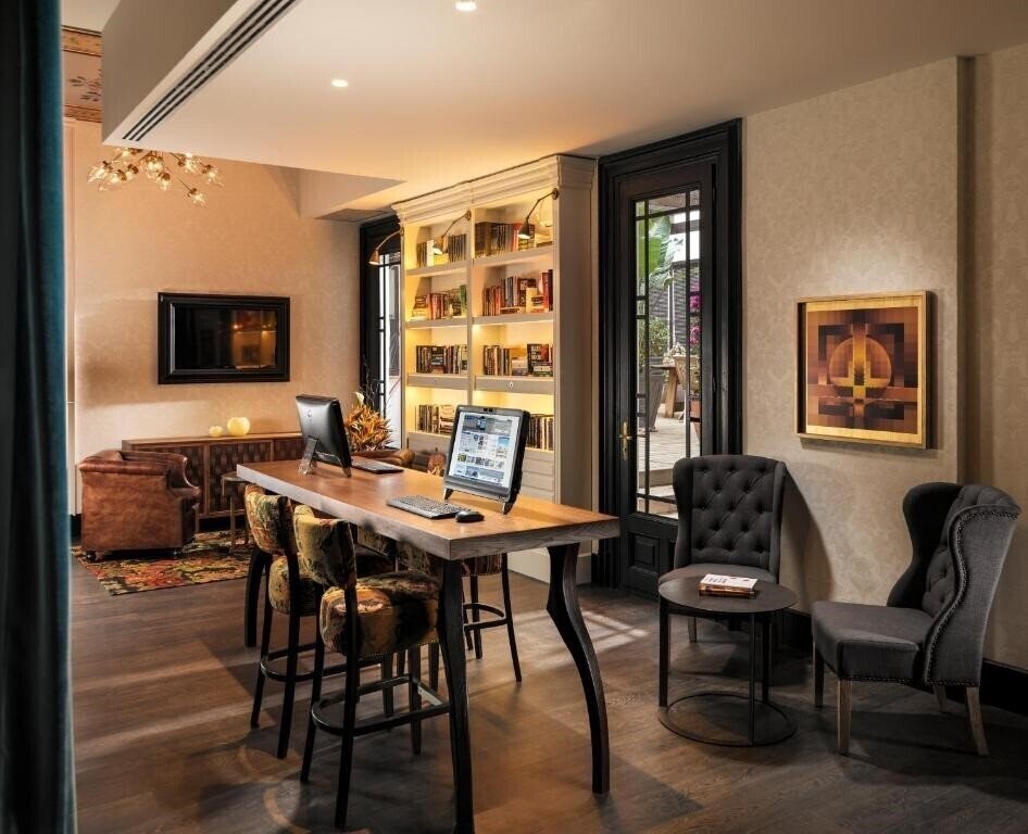 Фотографія H10 Catalunya Plaza 3*