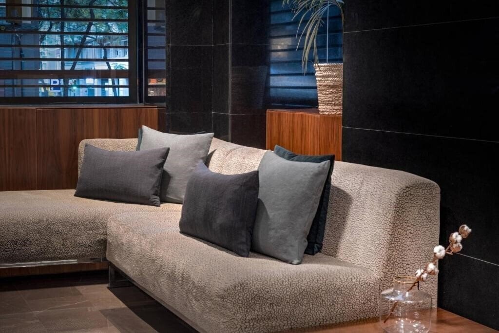 Вид AC Hotel Irla 4*