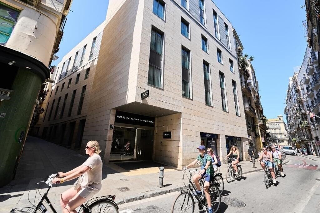 Вид Hesperia Ramblas 3*