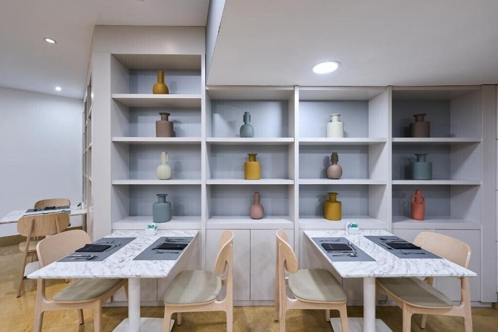 Панорама Hesperia Ramblas 3*