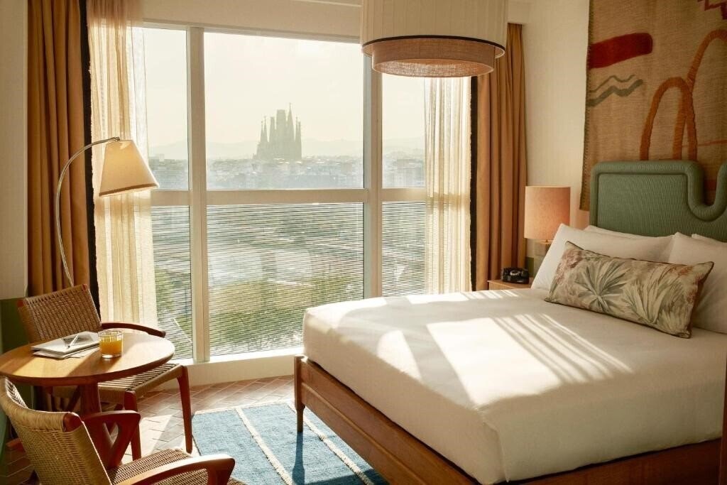 Отель Silken Diagonal 4*