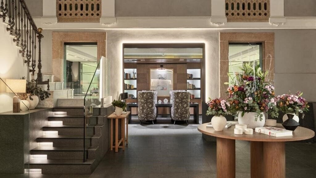 Территория H10 Urquinaona Plaza 4*