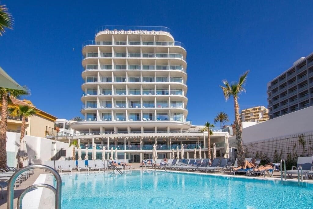 Панорама Spirit Hotel Benalmadena Beach (ex. MedPlaya Hotel Benalmadena Beach, Sentido Benalmadena Beach) 4*