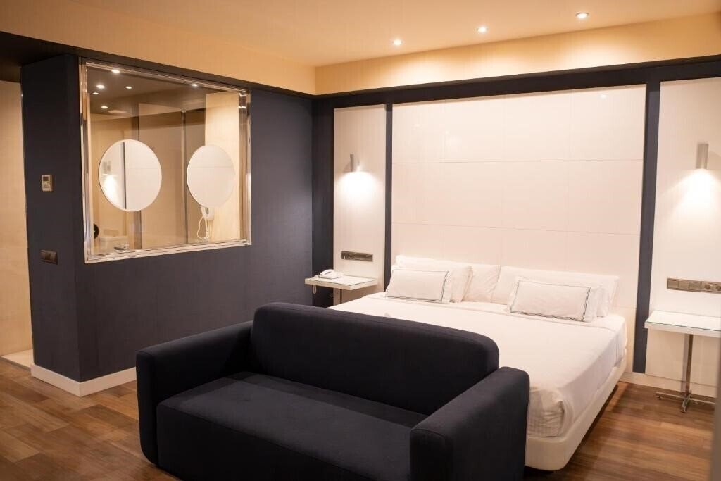 Апартаменты Malaga Nostrum 3*