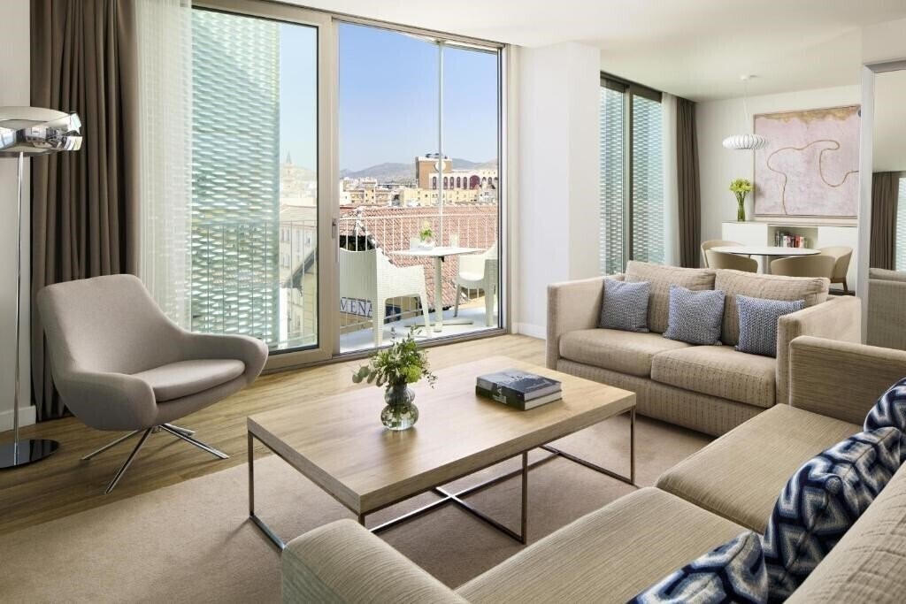 Изображение Nh Malaga 4*