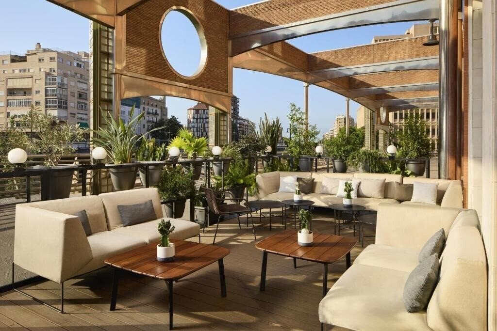 Апартаменты Nh Malaga 4*