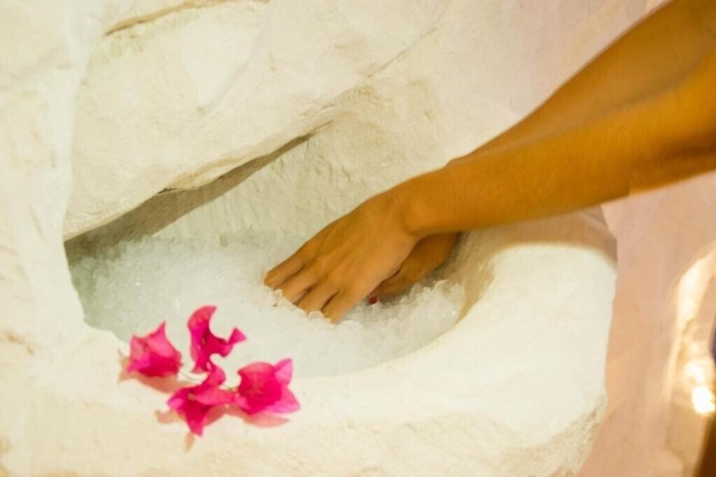 Апартаменты La Fonda Hotel 4*