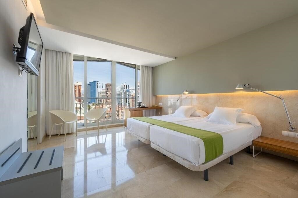 Картинка Climia Belroy 4 Sup 4*