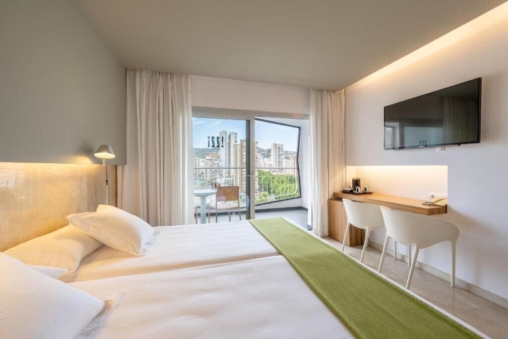 Територія Climia Belroy 4 Sup 4*