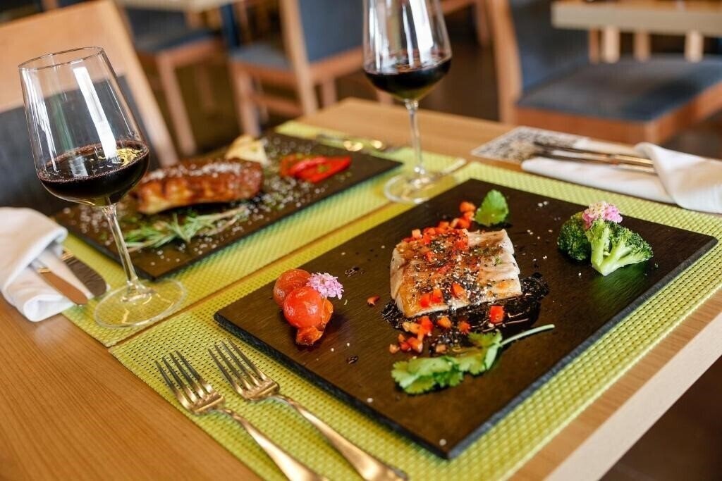 Апартаменти Flash Hotel 4*