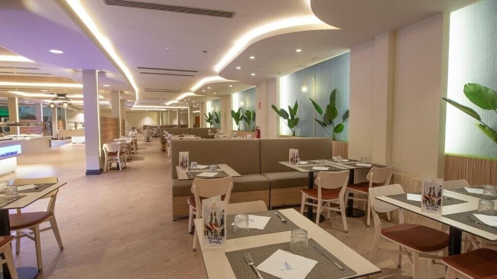 Апартаменты Gran Hotel Bali 4*