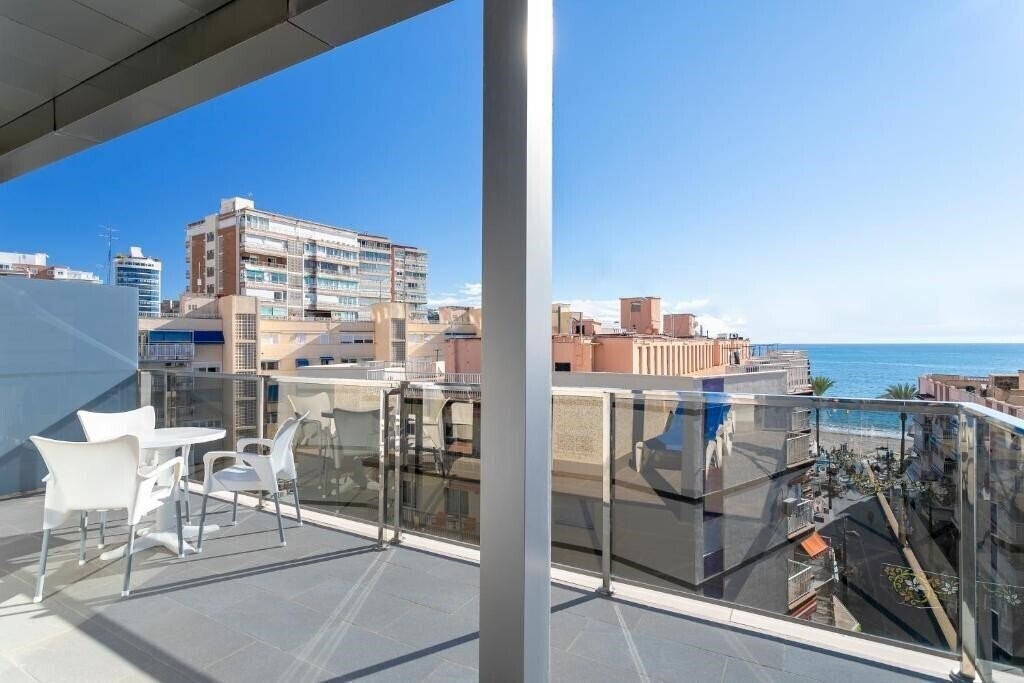 Апартаменти Avenida Benidorm 4*