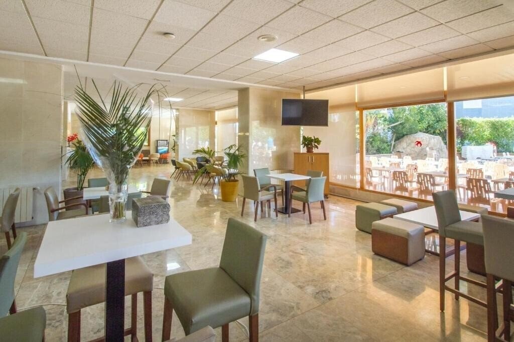 Изображение La Era Park 2*