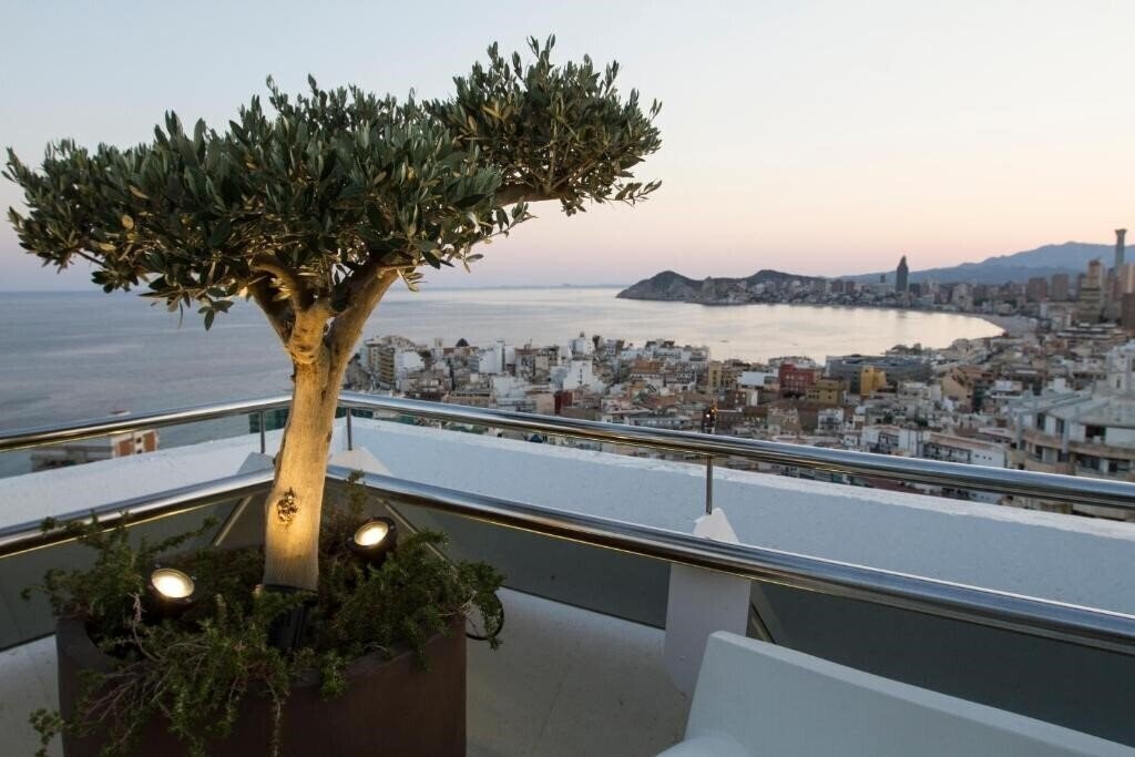 Апартаменты Madeira Centro 4*