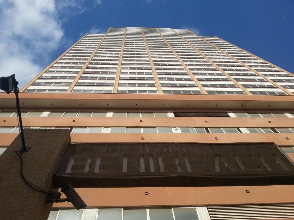 Готель Apartamentos Benibeach 2*
