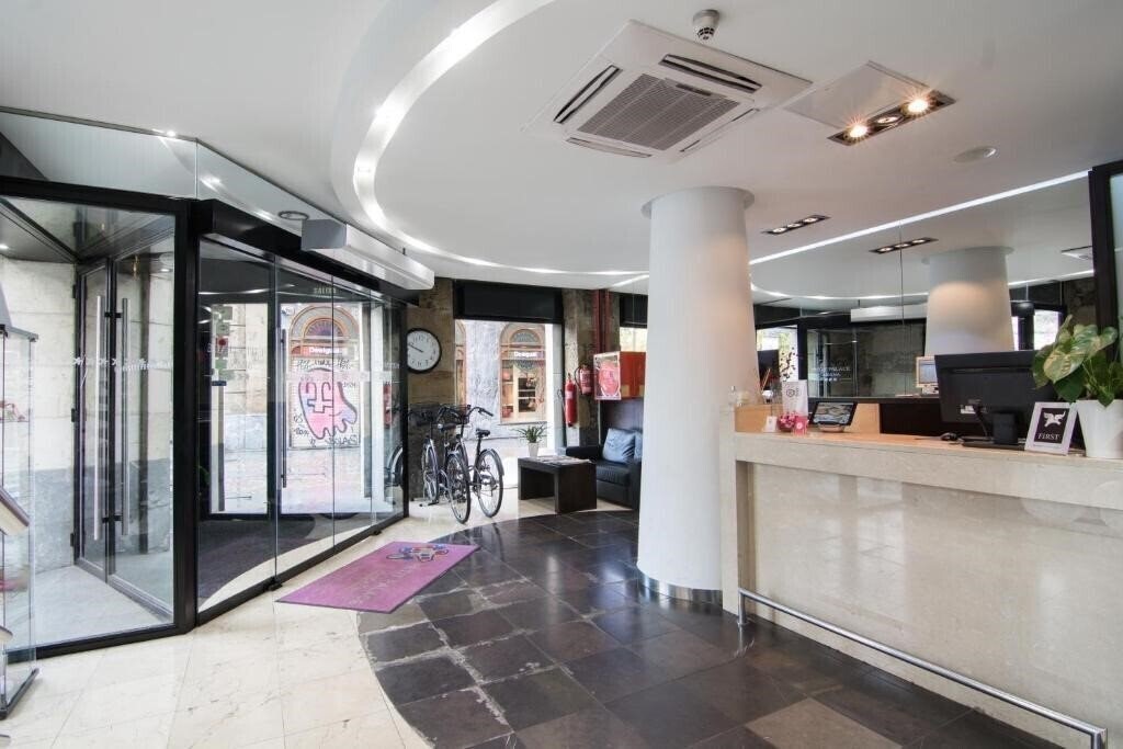 Картинка Petit Palace Arana 3*