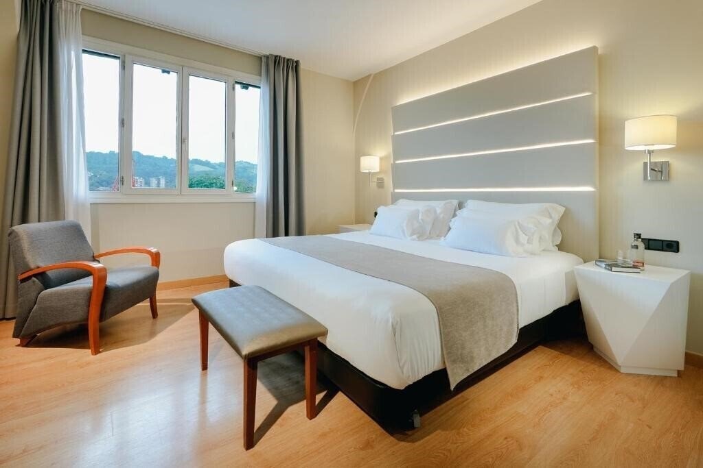Панорама Abba Euskalduna Hotel 4*