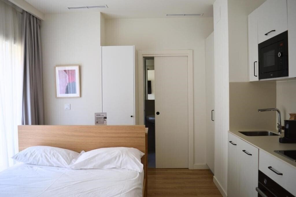 Вид Apartamentos Libere Bilbao La Vieja 3*
