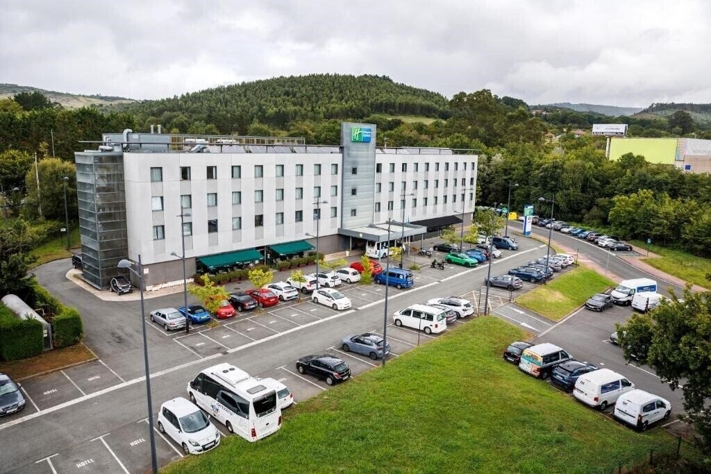 Фотографія Holiday Inn Express Bilbao 3*
