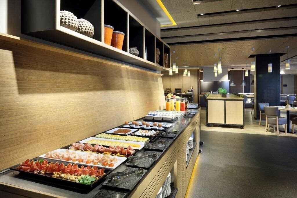 Панорама Occidental Bilbao 4*