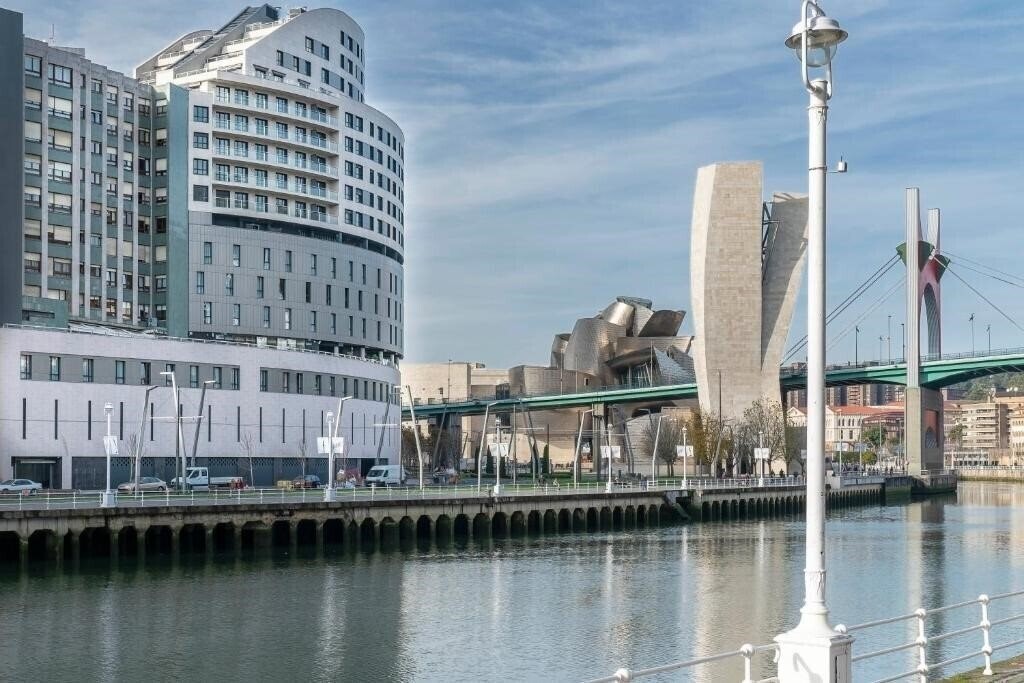 Панорама Vincci Consulado De Bilbao 4*