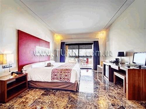 Территория Fuerte Estepona Suites Spa 4*