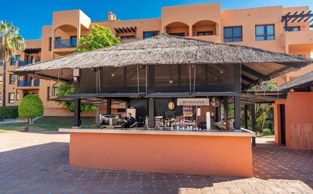 Вид Bakour Oh Nice Costa del Sol 4*