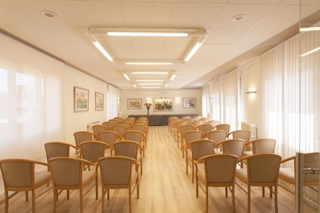 Вид Hotel Pirineos 4*