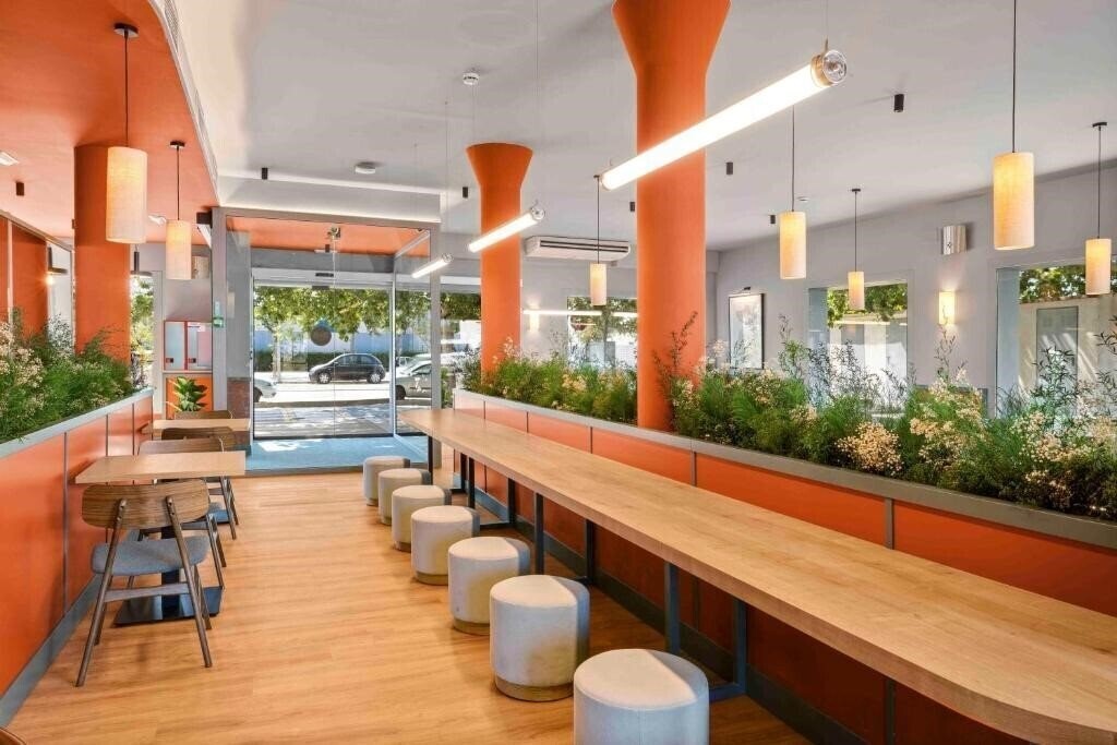 Панорама B&B Hotel Figueres 2*