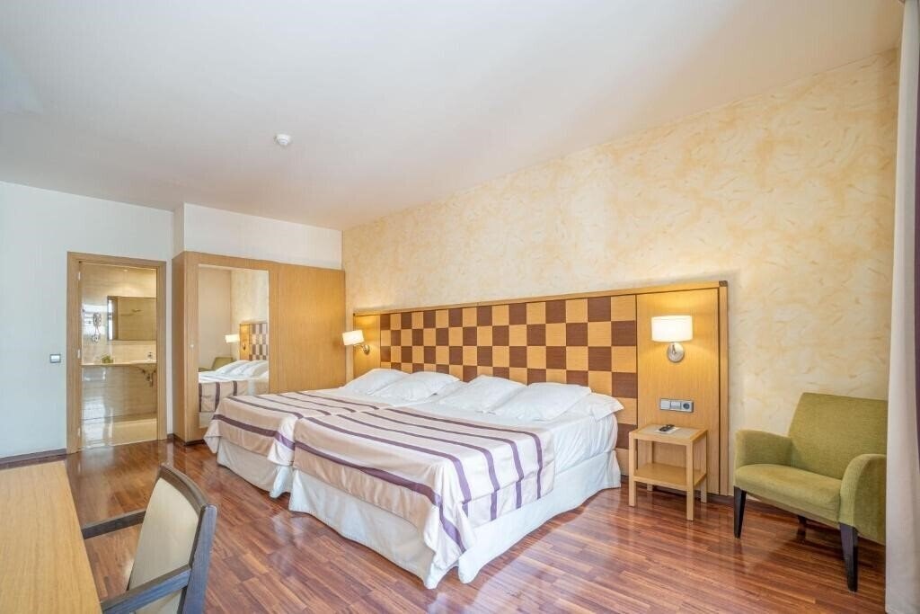 Вид Duran 3*