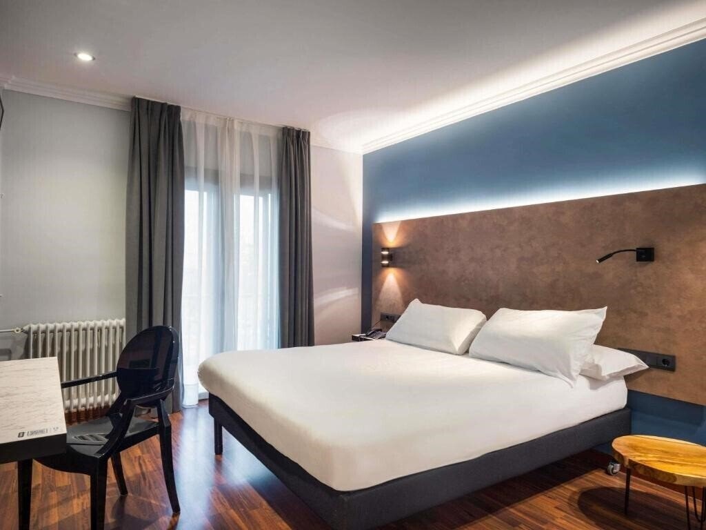 Територія Ibis Styles Figueres Ronda 3*