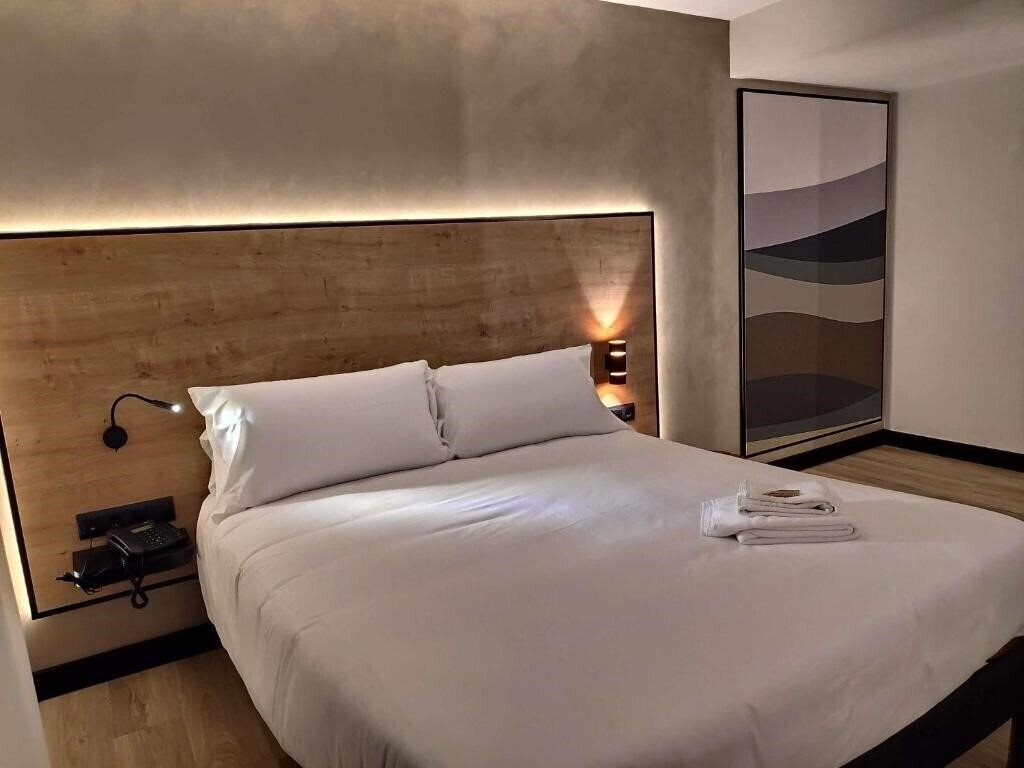 Панорама Ibis Styles Figueres Ronda 3*
