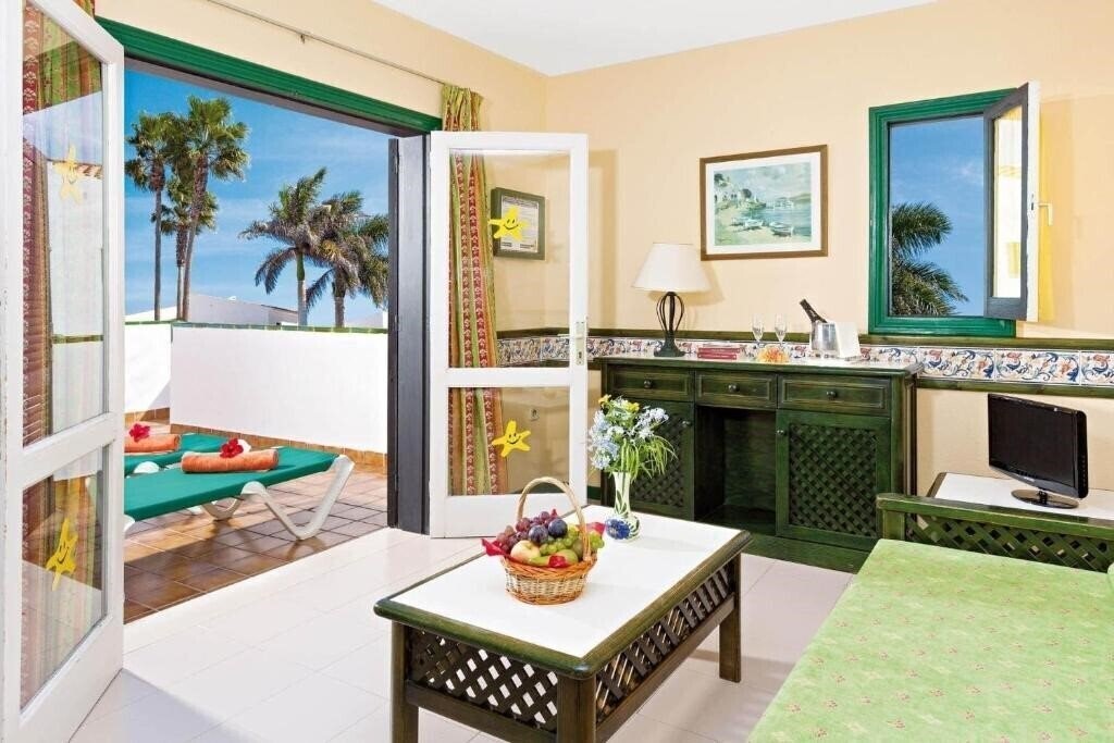 Изображение Puerto Caleta 2*