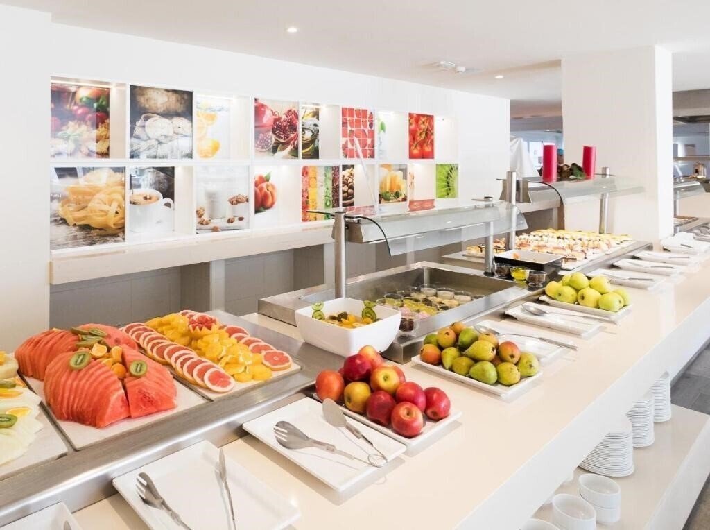 Панорама Arena Beach Apts 3*