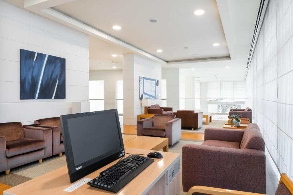 Вид Hotel Eurostars San Lazaro 4*