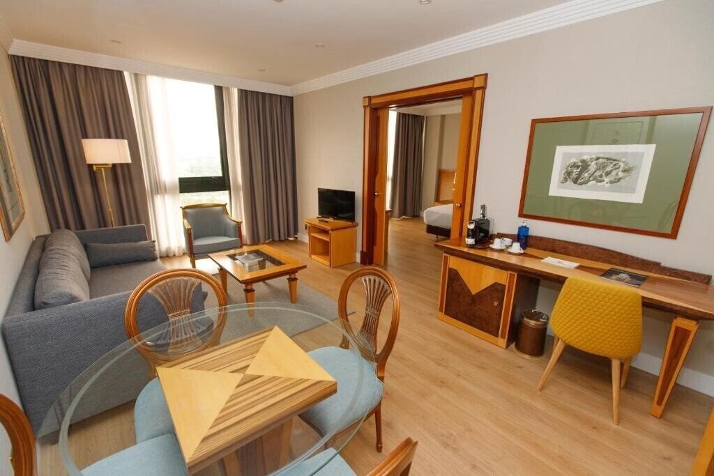 Фотографія Hotel Oca Puerta del Camino (ex. Hotel Puerta del Camino) 4*