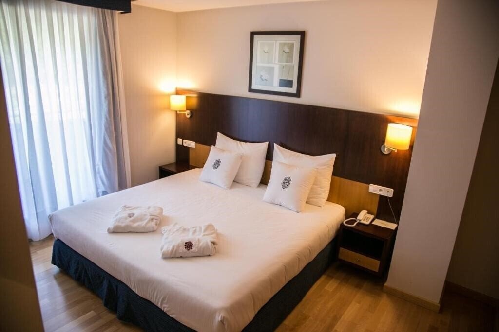 Територія Lobios Caldaria Hotel Balneario Bubaces (ex. Balneario de Lobios) 4*