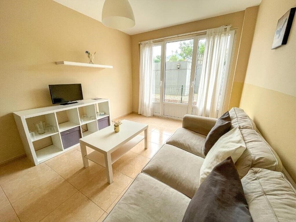 Картинка Apartamentos Playa De Las Catedrales 3000 3*