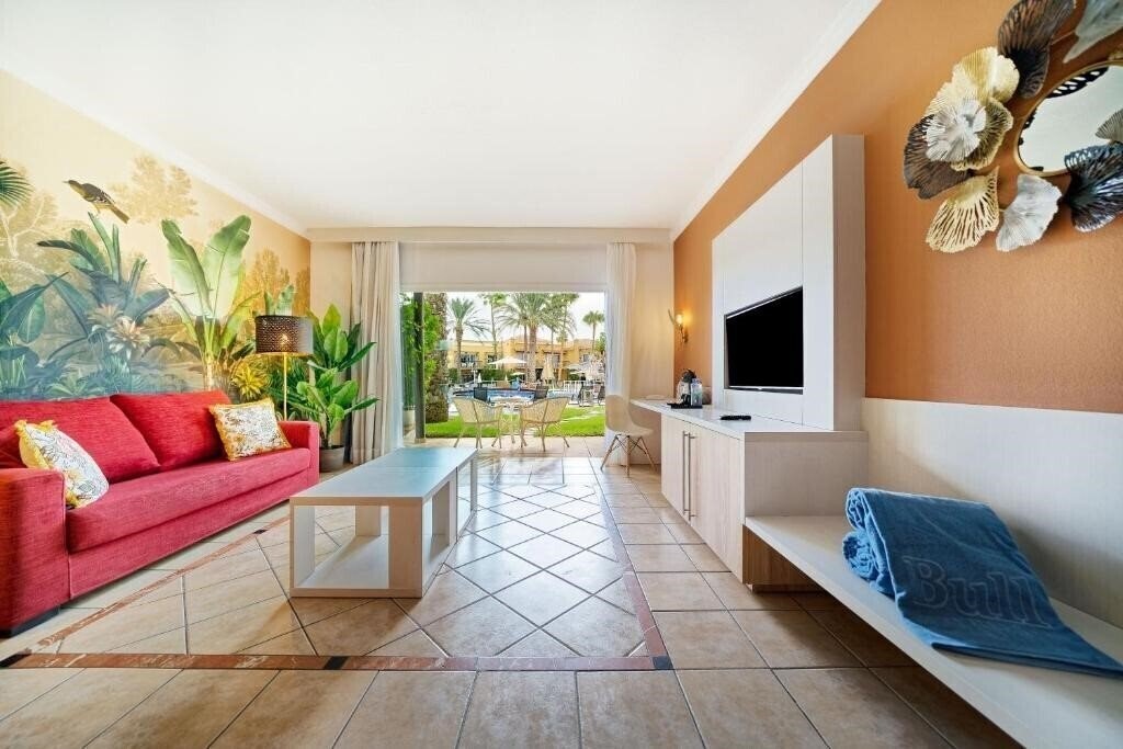 Вид Bull Vital Suites & SPA 4*