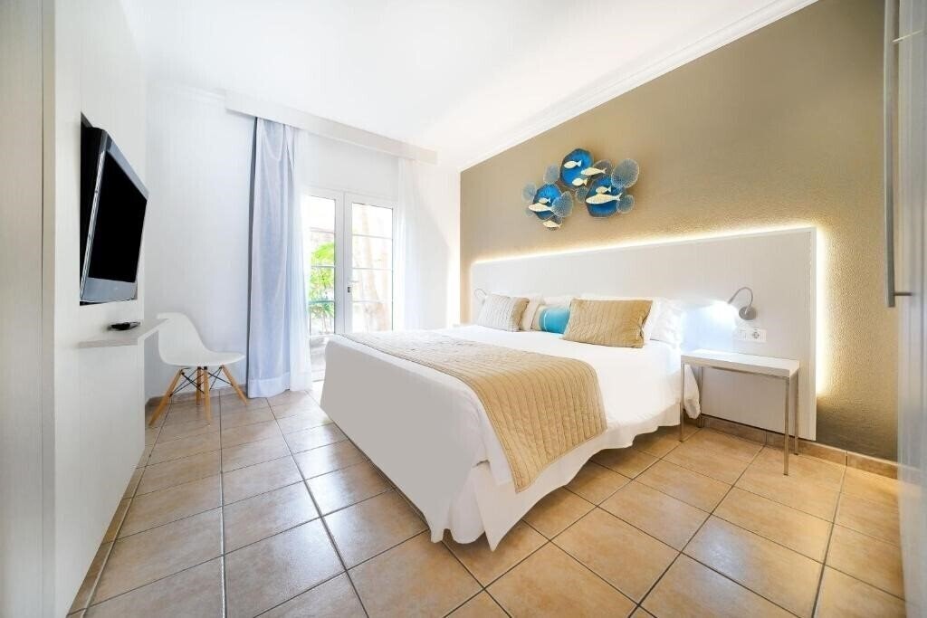 Апартаменти Bull Vital Suites & SPA 4*