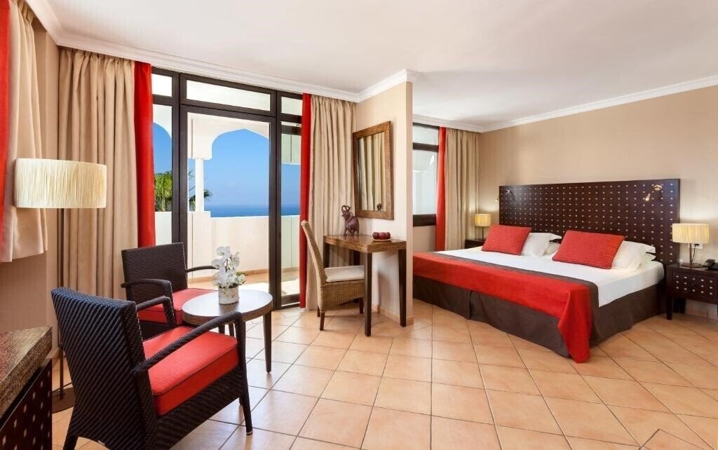 Панорама Seaside Sandy Beach 4*