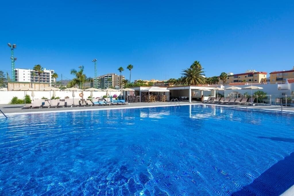 Панорама Sol Barbacan Aparthotel 4*