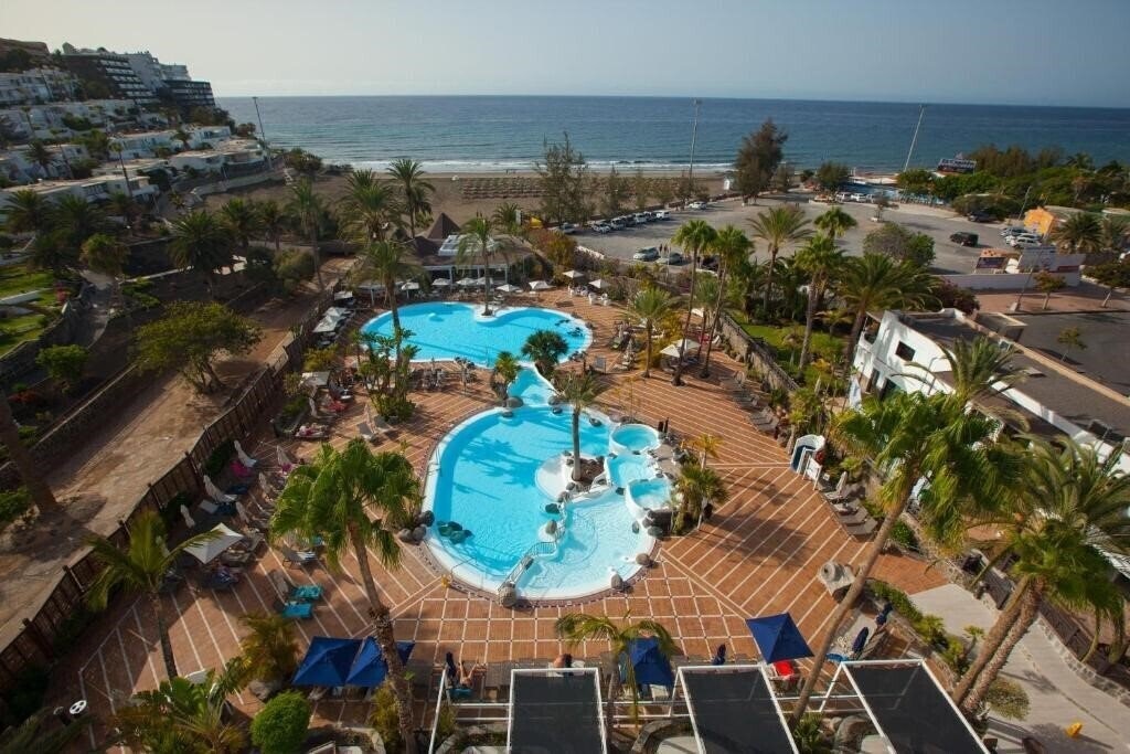 Панорама Corallium Beach By Lopesan Hotels 3*