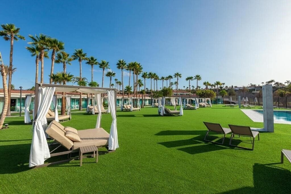 Апартаменты Kumara Serenoa by Lopesan Hotels (ex. Duna Beach Bungalows) 4*