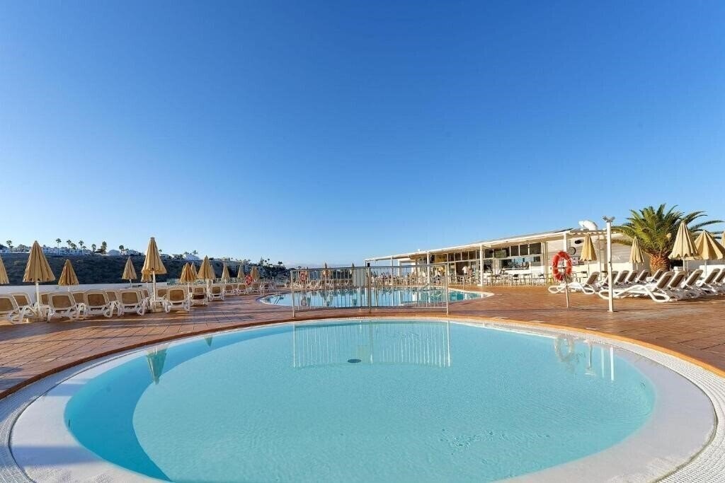 Панорама Altamadores 4*