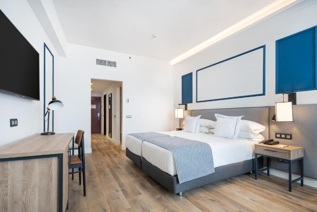 Панорама LIVVO Fataga 4*